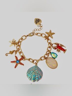 Betsey Johnson 
SEALIFE CHARM FLEX BRACELET BLUE